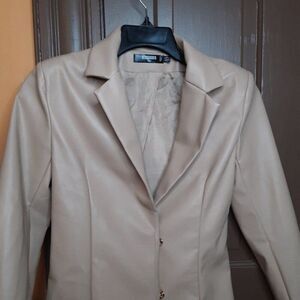 Missguided Women's Ivory Faux Leather Blazer US size 4